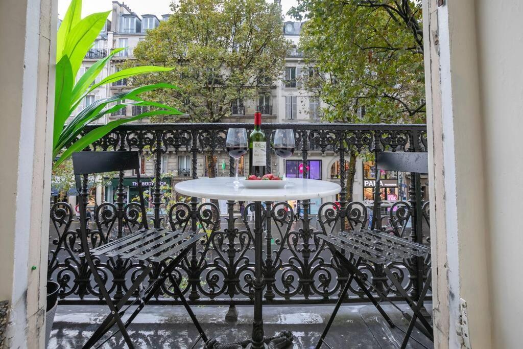 Bright And Gorgeous Flat In The Heart Of Paris Apartment Exterior foto