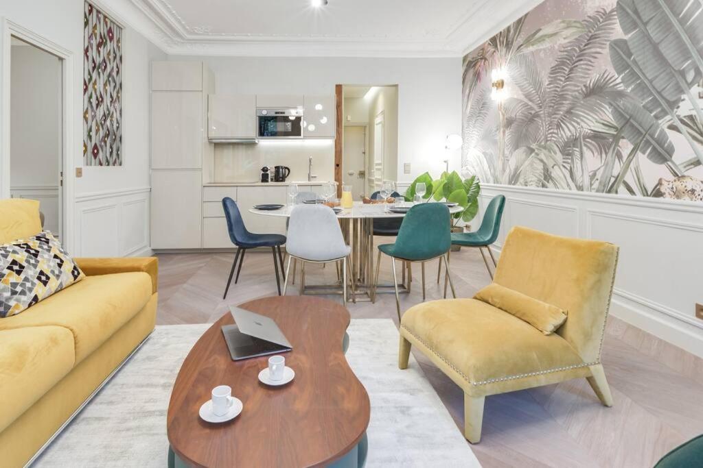 Bright And Gorgeous Flat In The Heart Of Paris Apartment Exterior foto