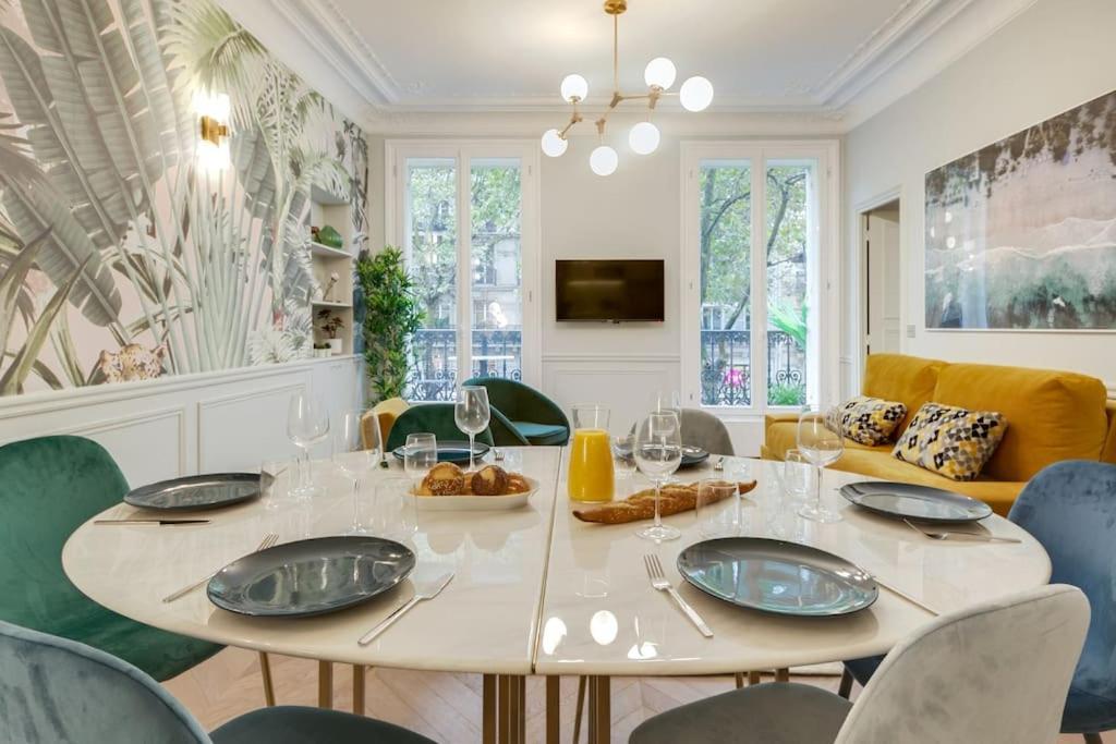 Bright And Gorgeous Flat In The Heart Of Paris Apartment Exterior foto